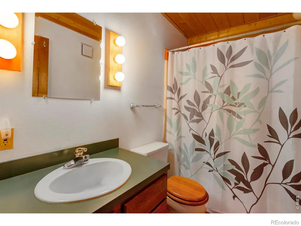 9571 E Highway 36 Lyons CO 80540