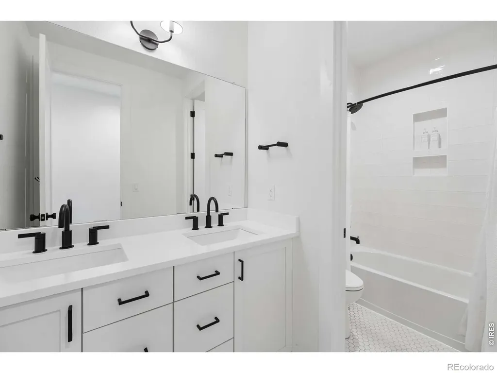 5580 Moosehead Circle Longmont CO 80503