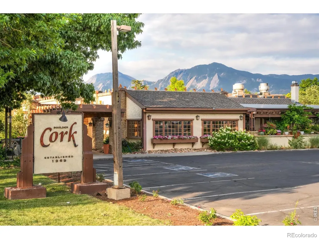 3690 Iris Avenue Boulder CO 80301