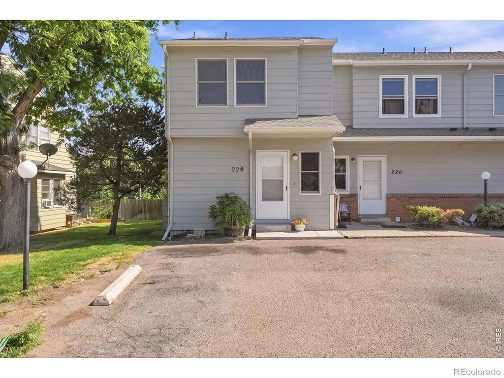 228 E 42nd Street Loveland CO 80538