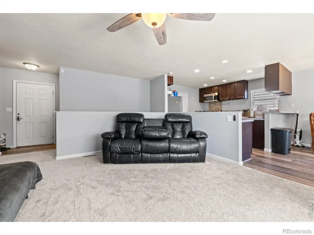 309 Glacier Avenue Brush CO 80723