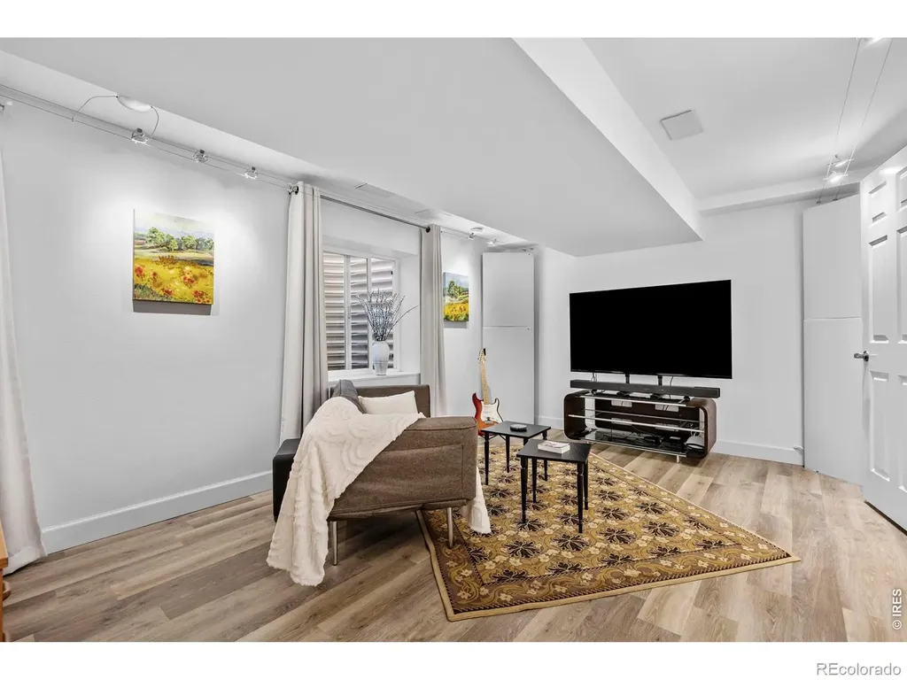 3647 Roundtree Court Boulder CO 80304