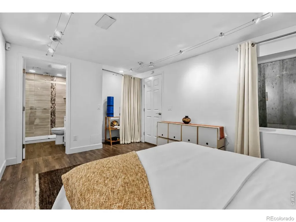 3647 Roundtree Court Boulder CO 80304
