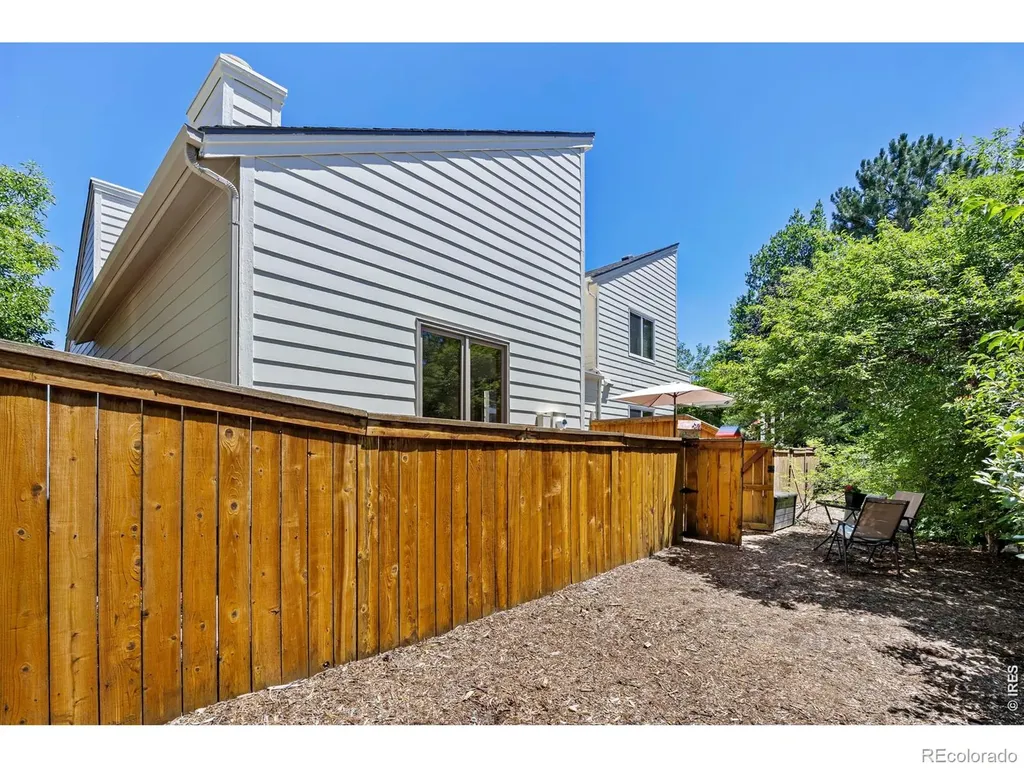 3647 Roundtree Court Boulder CO 80304