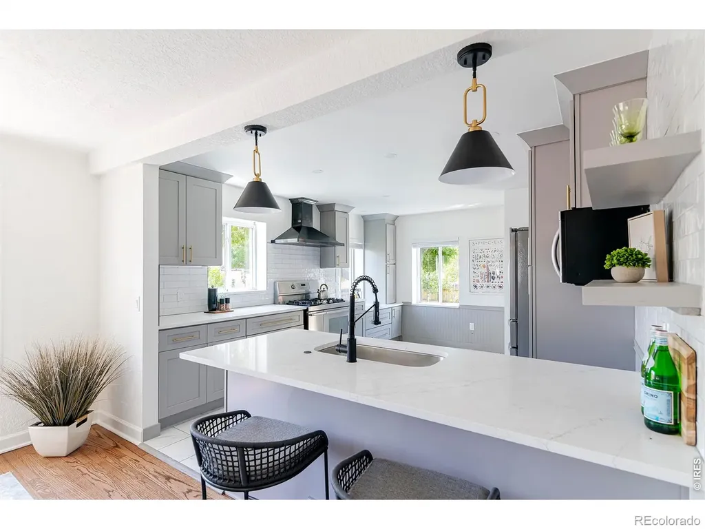 3026 W 39th Avenue Denver CO 80211