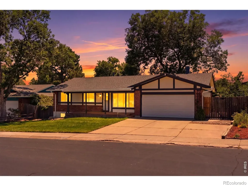12818 W Adriatic Avenue Lakewood CO 80228