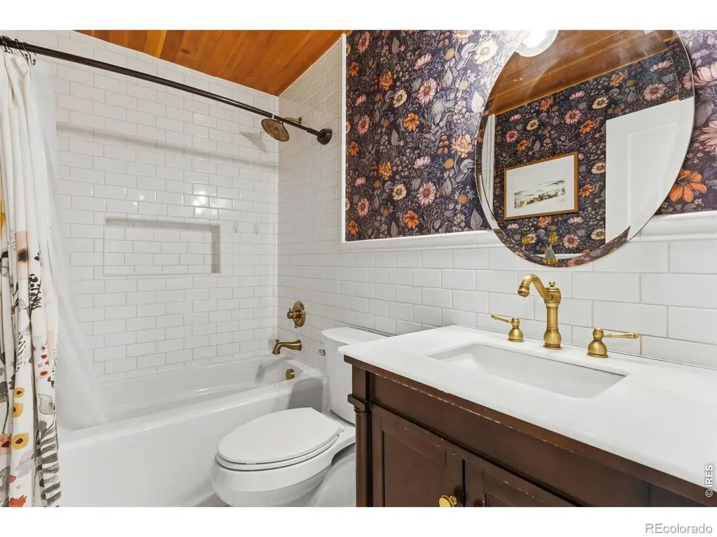 444 E County Road 68 Fort Collins CO 80524