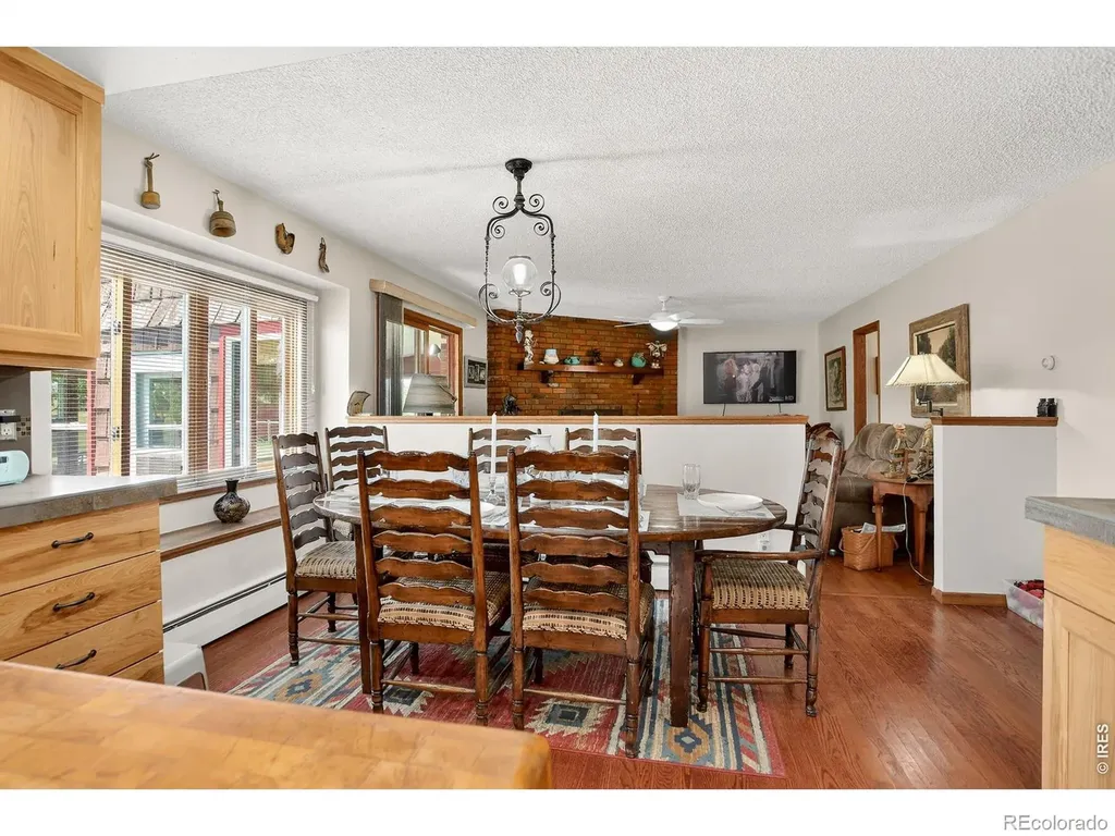 2316 Horseshoe Circle Longmont CO 80504
