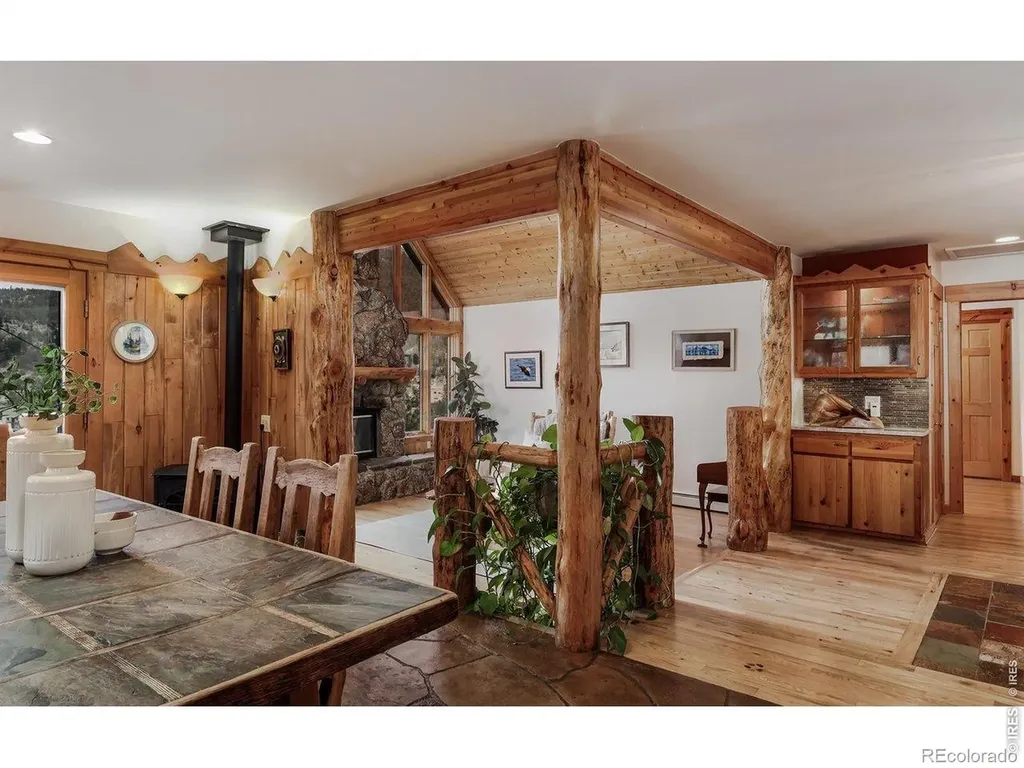 35 Cody Court Lyons CO 80540