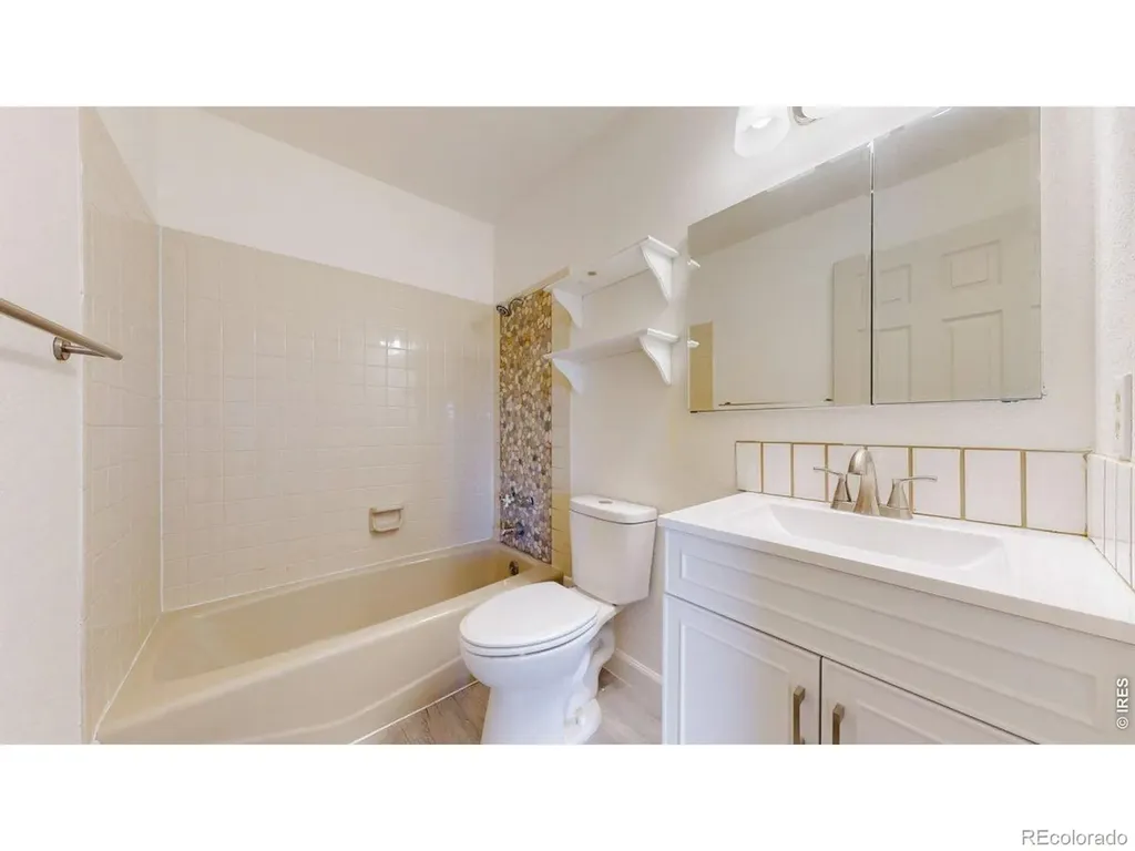 4742 W 9th St Road Greeley CO 80634
