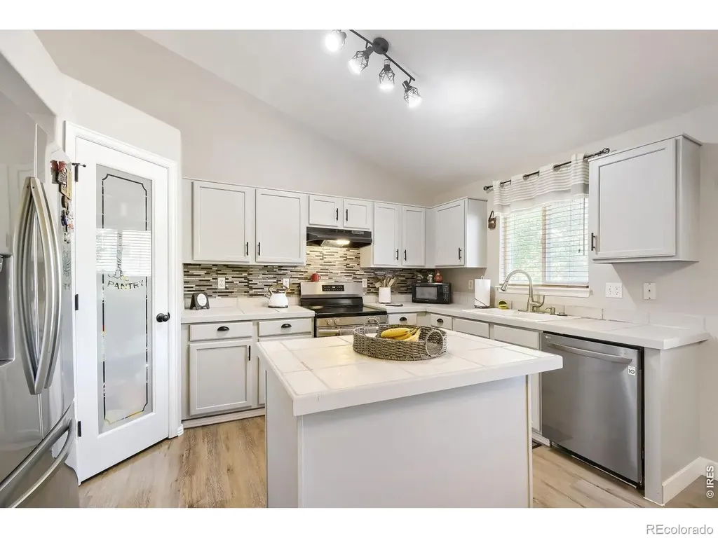 1415 Deerwood Drive Longmont CO 80504