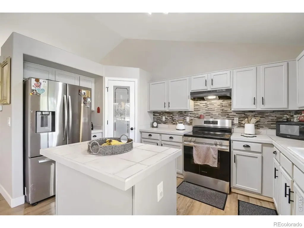1415 Deerwood Drive Longmont CO 80504