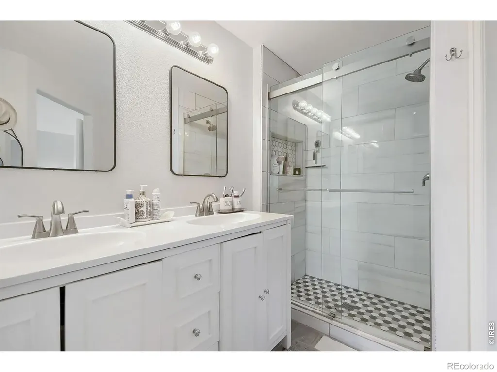 1415 Deerwood Drive Longmont CO 80504
