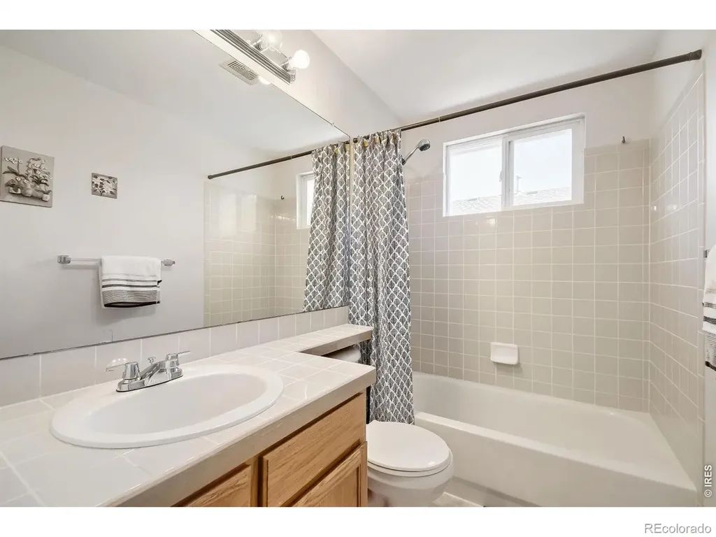 1415 Deerwood Drive Longmont CO 80504