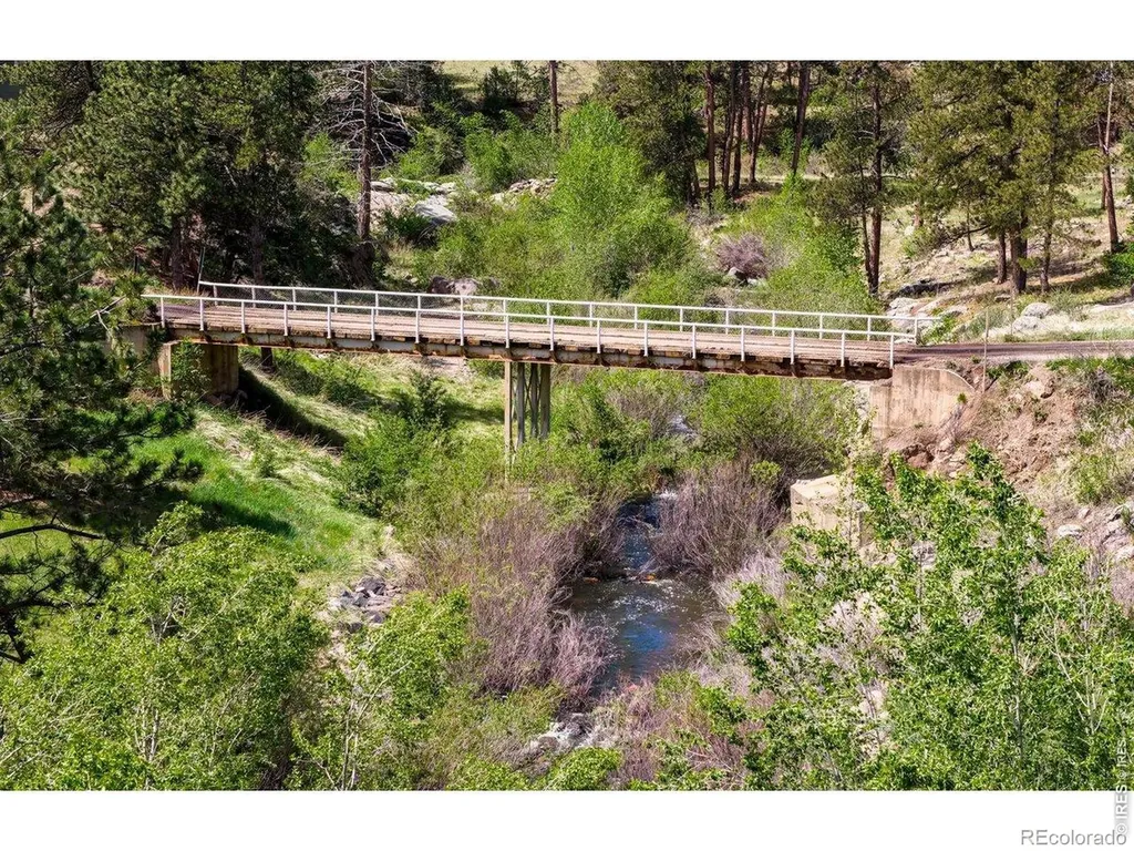 655 Kiowa Road Lyons CO 80540