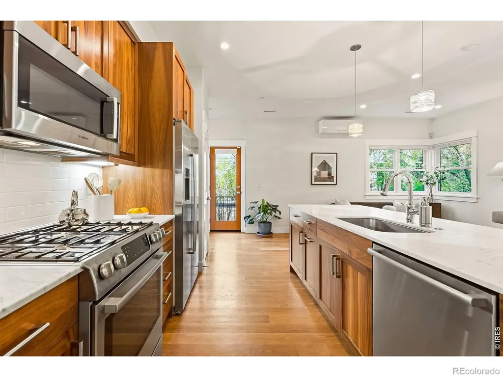 2056 Walnut Street Boulder CO 80302