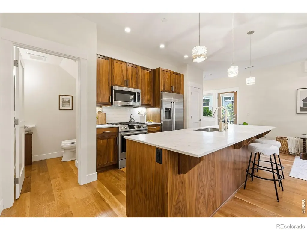 2056 Walnut Street Boulder CO 80302
