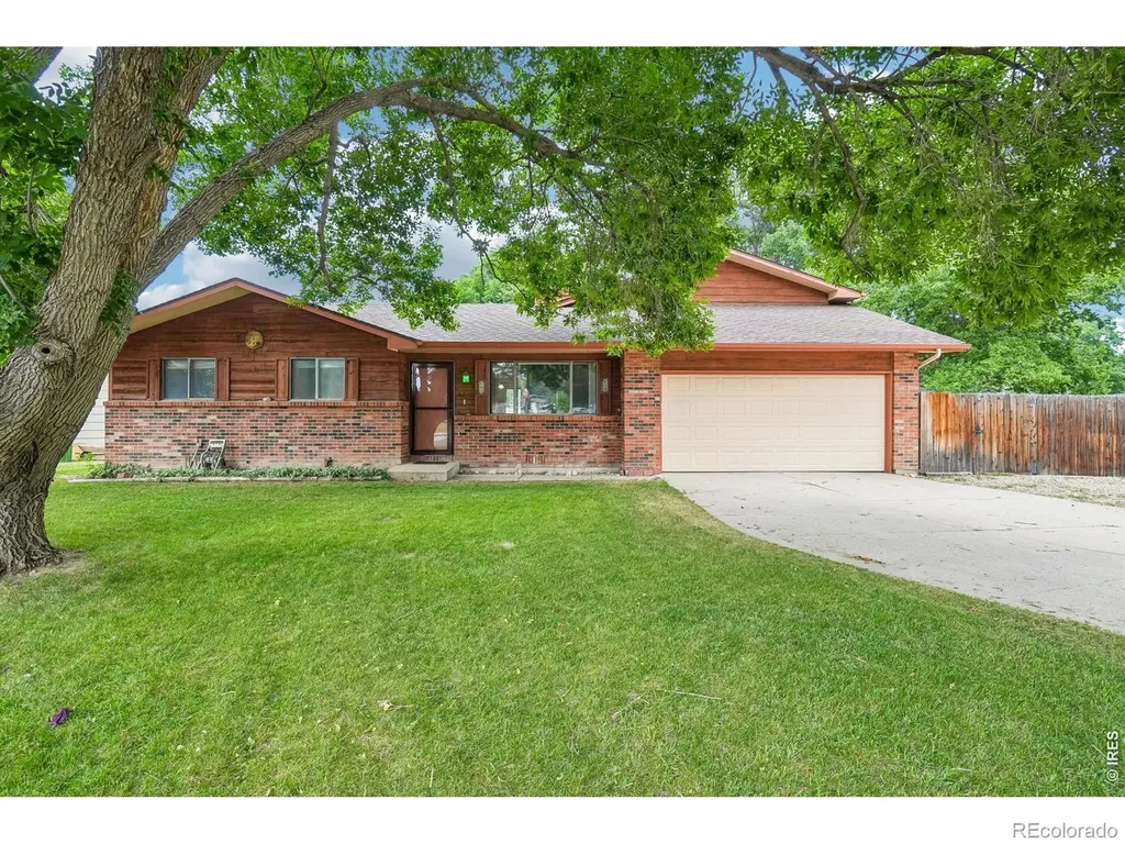 Fort Collins CO, 3248 Camelot Drive