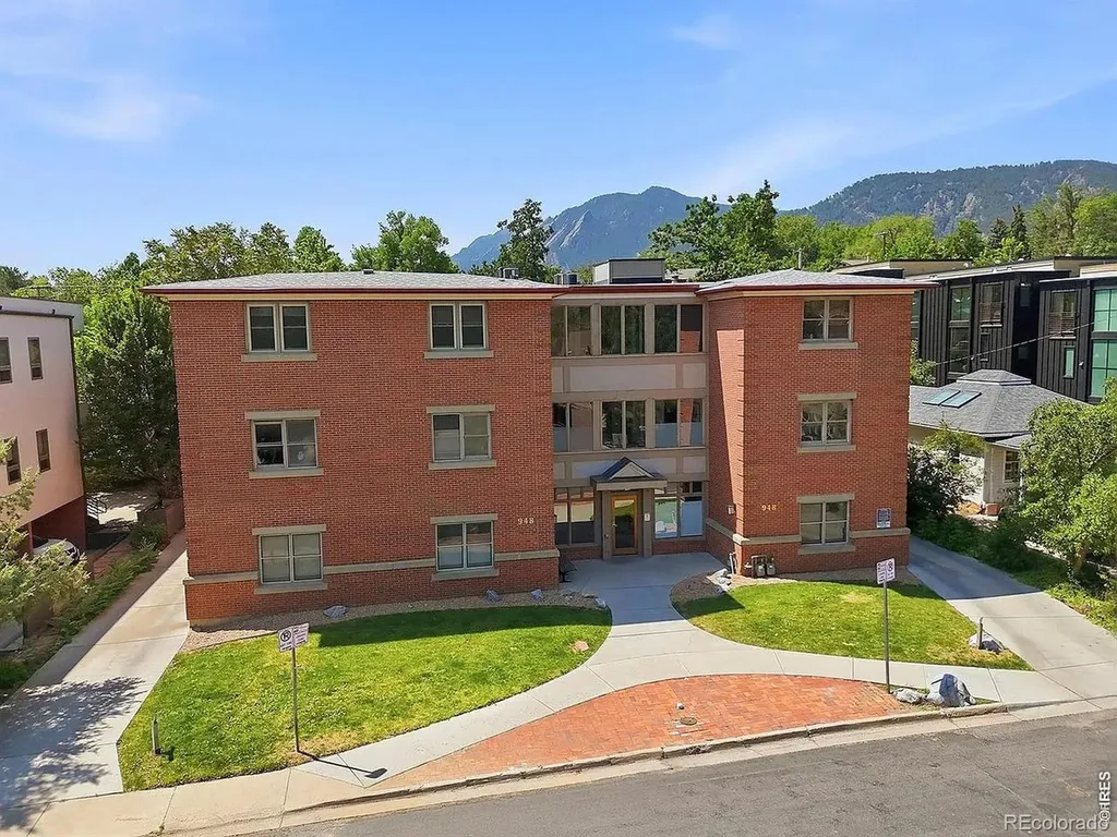 948 North Street Boulder CO 80304
