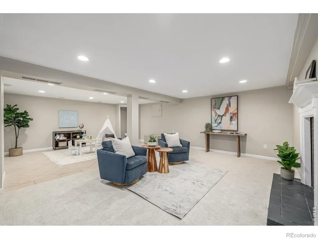 2540 S Jasmine Street Denver CO 80222
