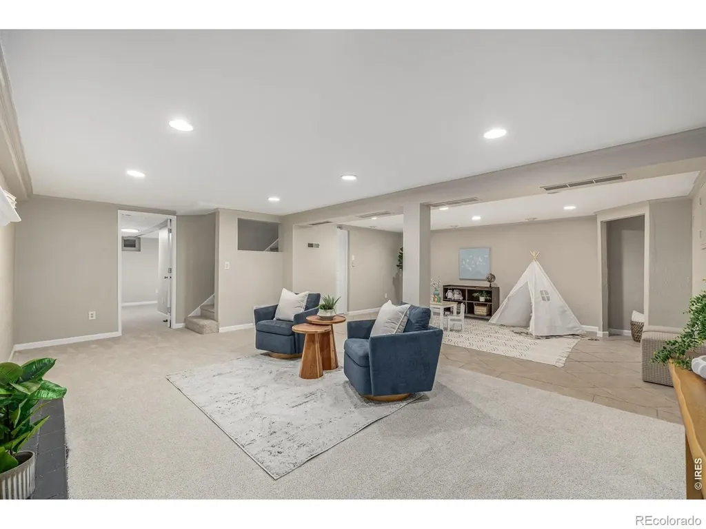 2540 S Jasmine Street Denver CO 80222