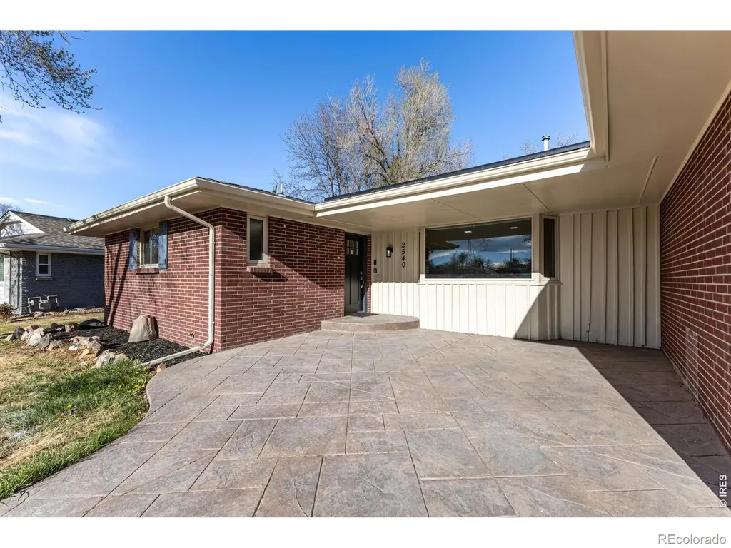 2540 S Jasmine Street Denver CO 80222