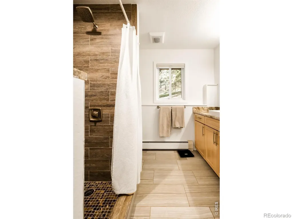 252 Pine Tree Lane Boulder CO 80304