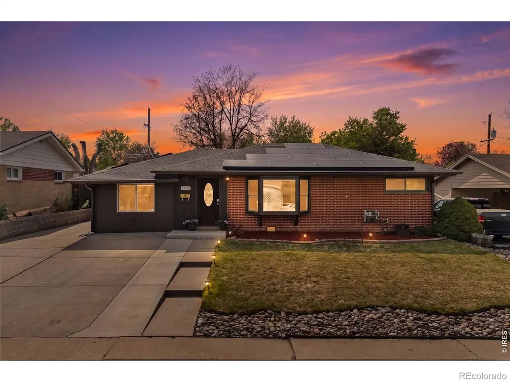 2631 S Newton Street Denver CO 80219