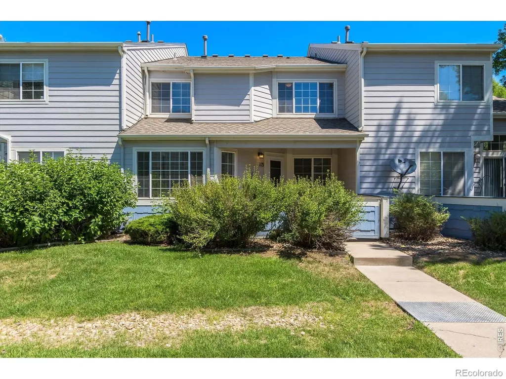 1419 Red Mountain Drive Longmont CO 80504