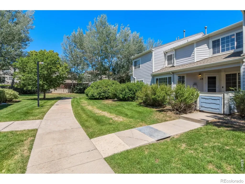 1419 Red Mountain Drive Longmont CO 80504