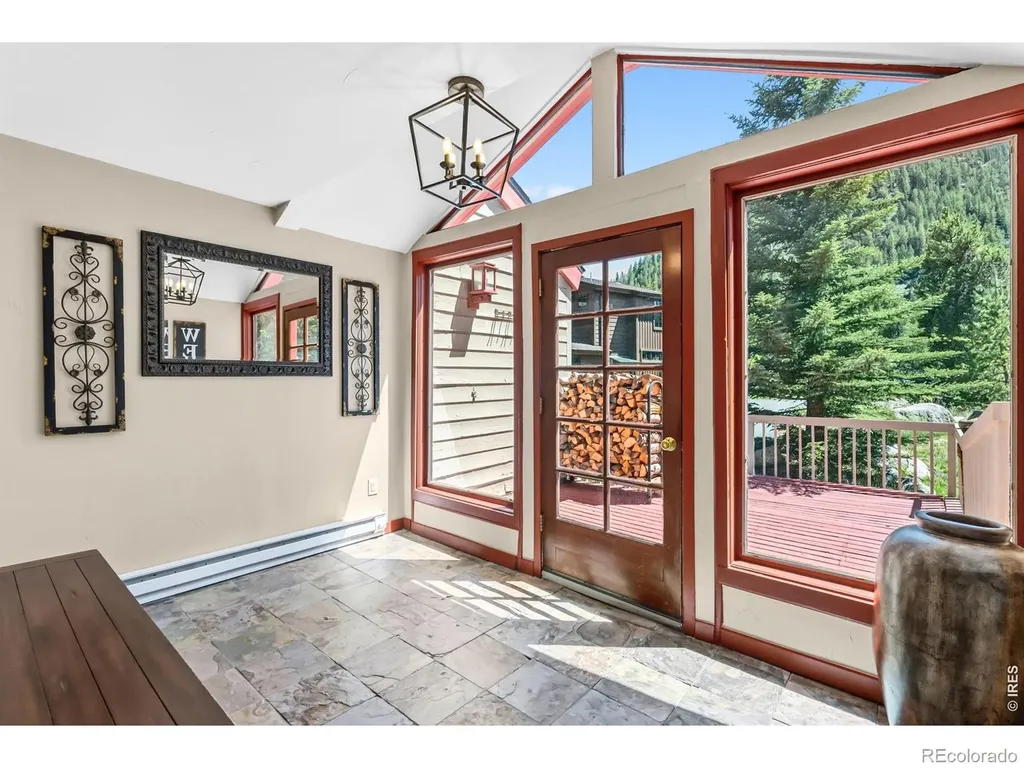93 Last Chance Lane Keystone CO 80435