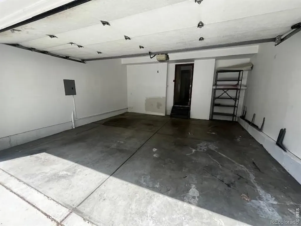 2142 Meadow Court Longmont CO 80501