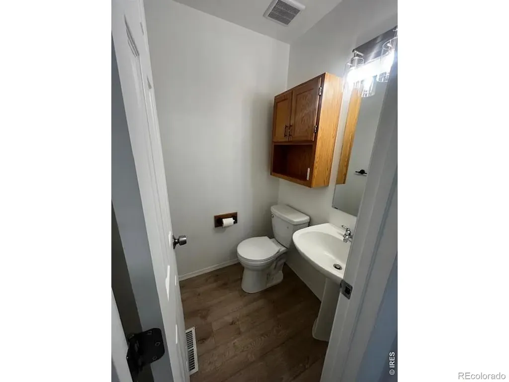 2142 Meadow Court Longmont CO 80501