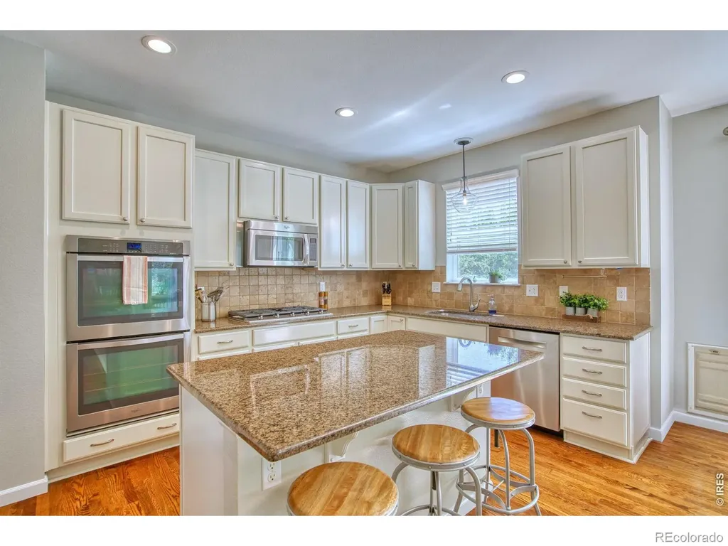 4933 Eagan Circle Longmont CO 80503