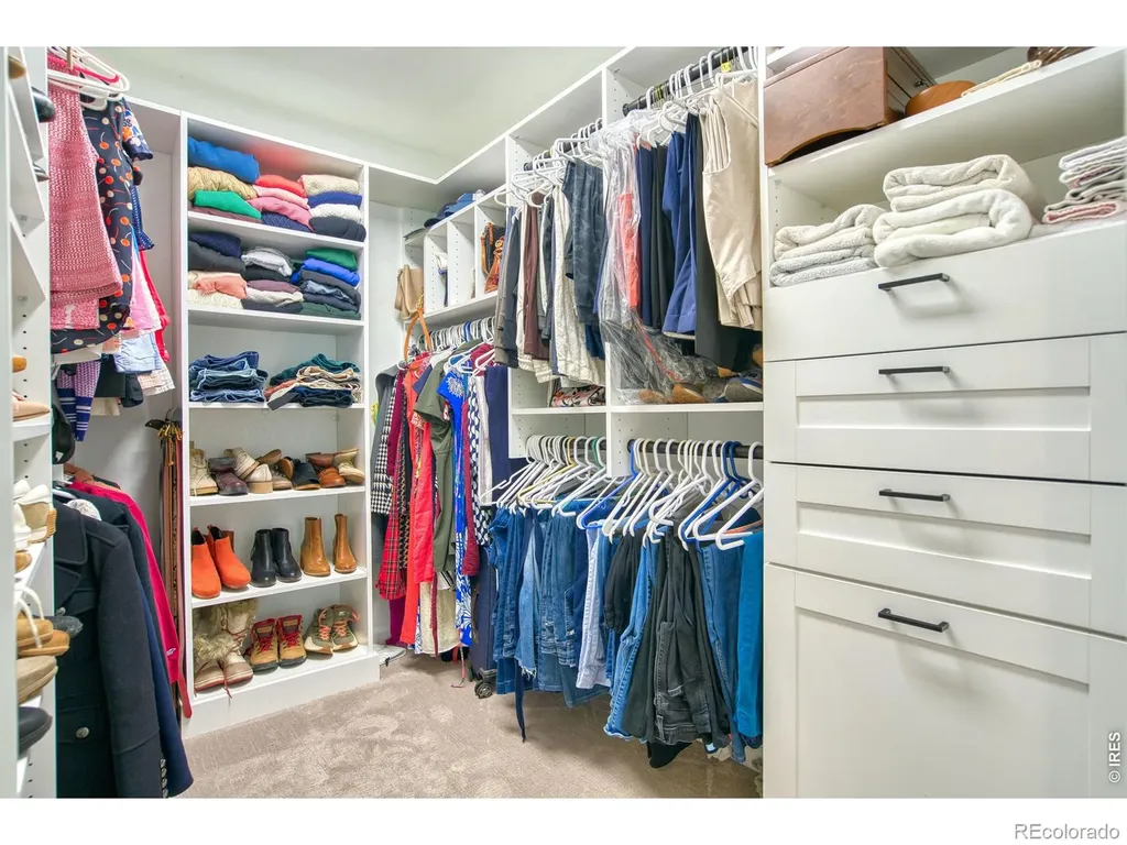 4933 Eagan Circle Longmont CO 80503