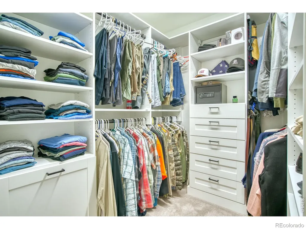 4933 Eagan Circle Longmont CO 80503