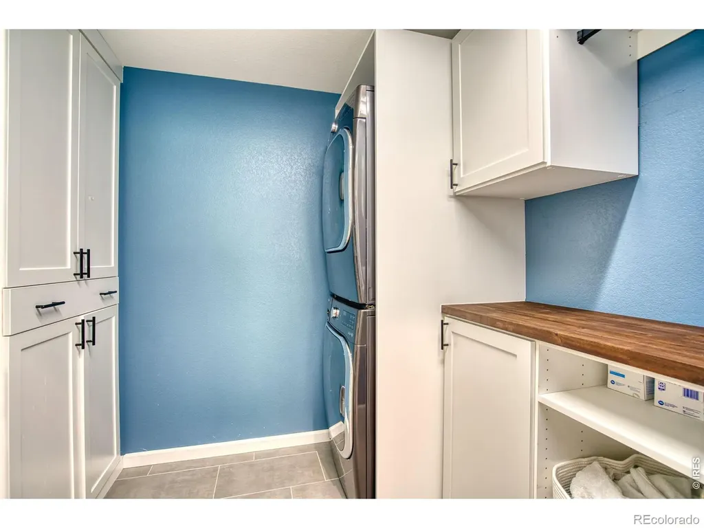 4933 Eagan Circle Longmont CO 80503