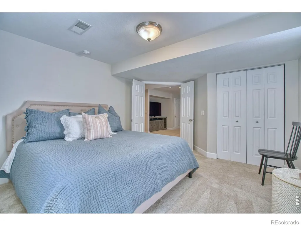 4933 Eagan Circle Longmont CO 80503