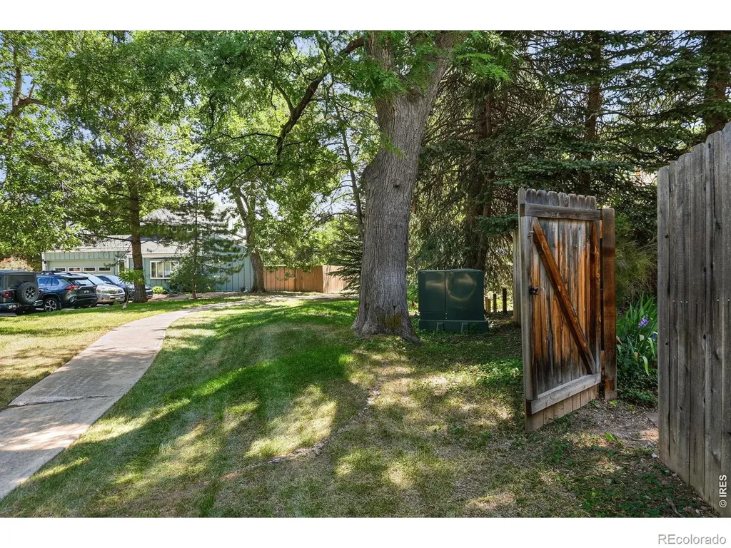 2365 Juniper Avenue Boulder CO 80304
