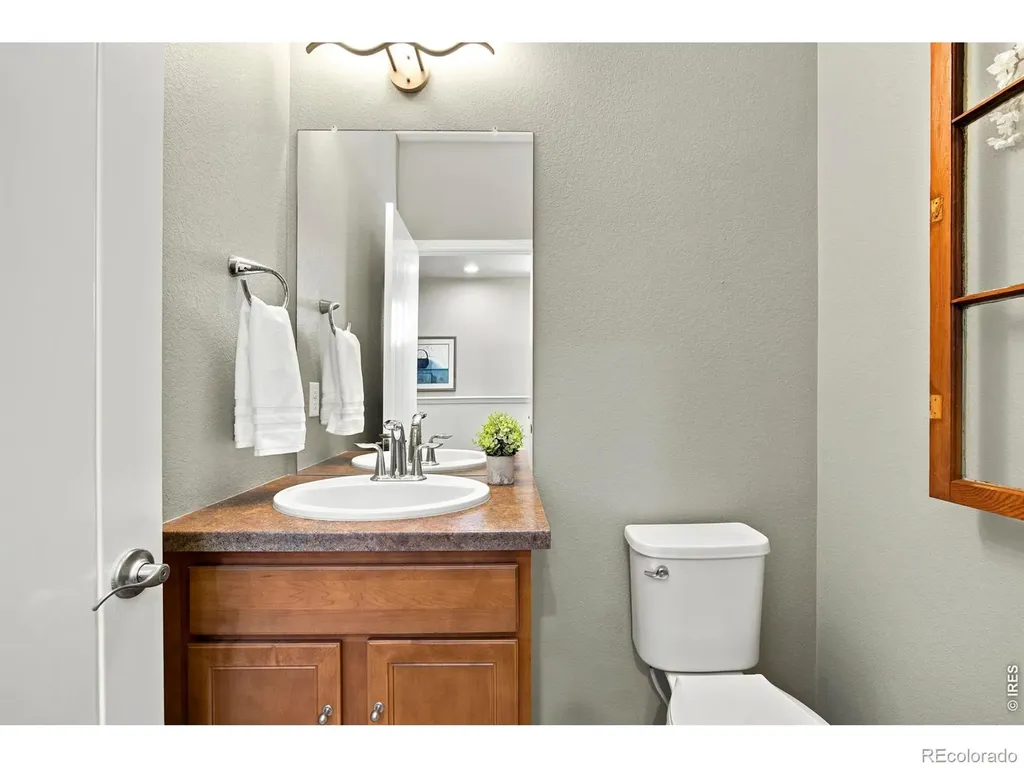 2316 Calais Drive Longmont CO 80504