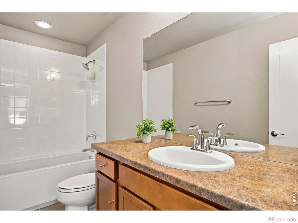 2316 Calais Drive Longmont CO 80504