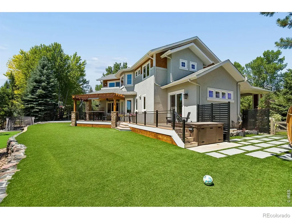 2818 Shoshone Trail Lafayette CO 80026