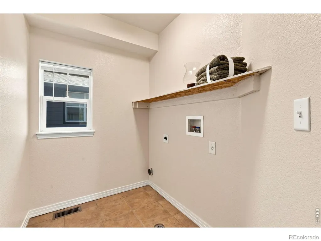 2104 18th Avenue Longmont CO 80501