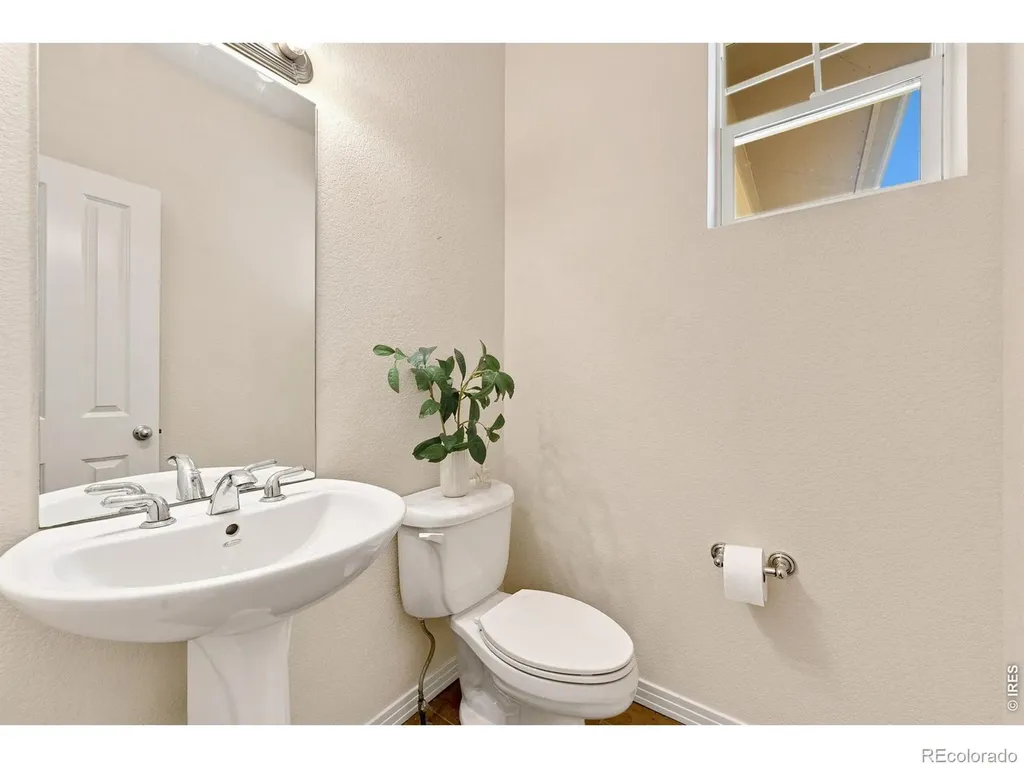 2104 18th Avenue Longmont CO 80501