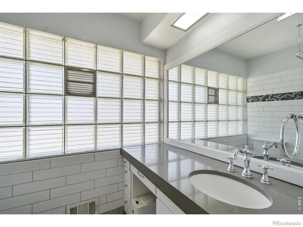 1360 Pine Street Loveland CO 80537