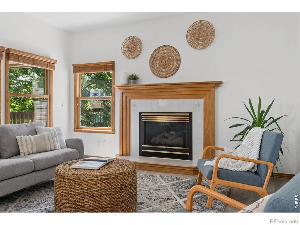 2413 Willow Lane Longmont CO 80503