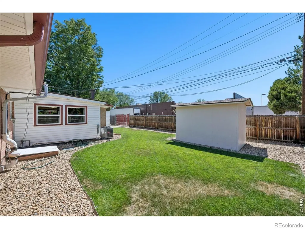 1721 Emery Street Longmont CO 80501