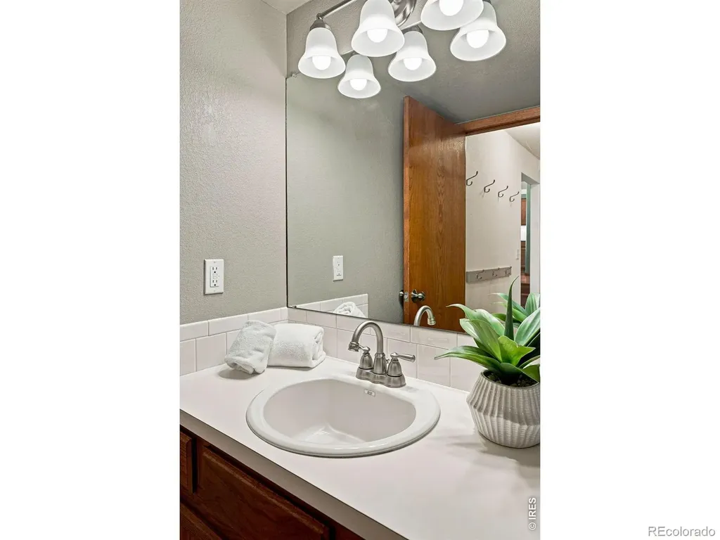 1747 Sumac Street Longmont CO 80501