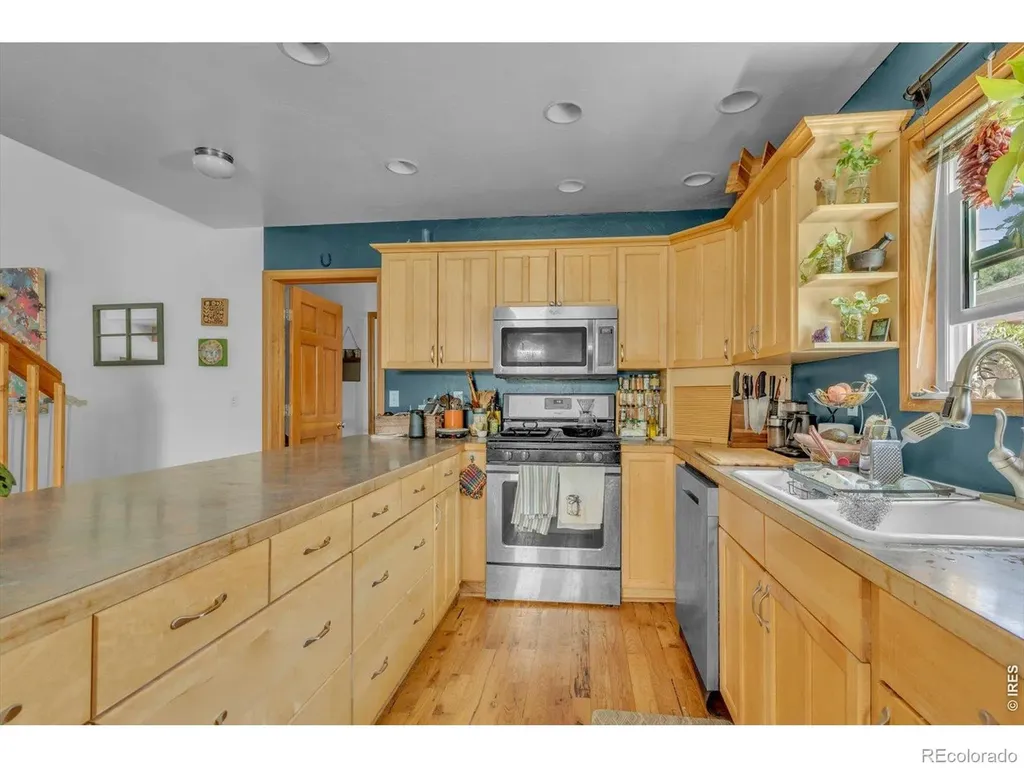35 Main Street Jamestown CO 80455