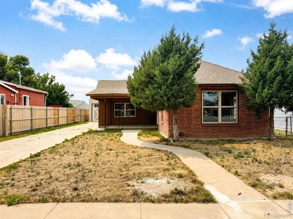 121 Deuel Street Fort Morgan CO 80701